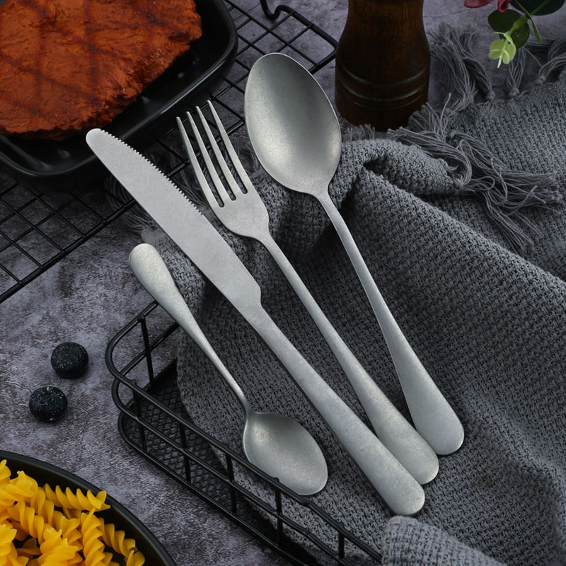 Retro-Besteck-Set aus Edelstah – Vintage Collectible Spoons Bewertung und Preis